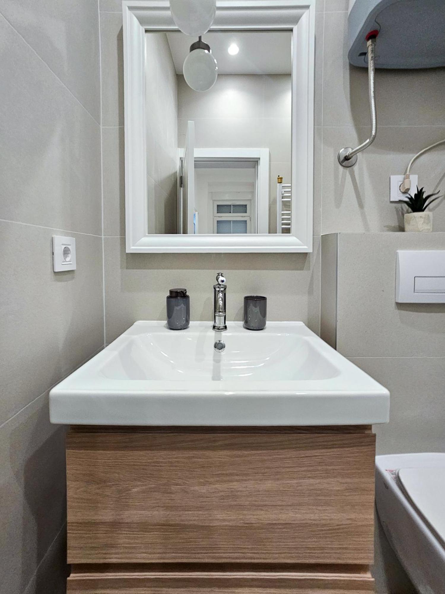 Easy Life Apartment Belgrad Exterior foto