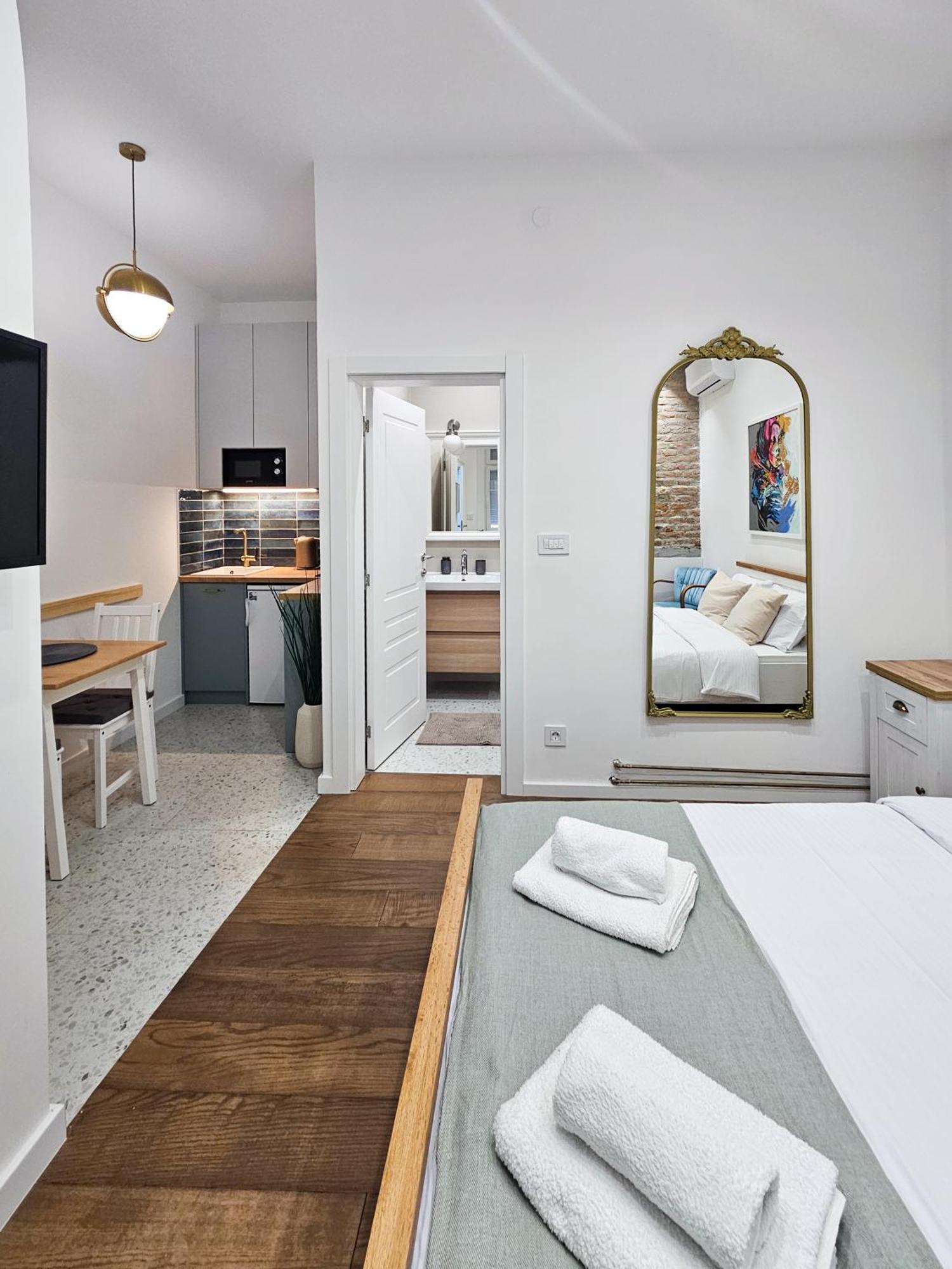 Easy Life Apartment Belgrad Exterior foto